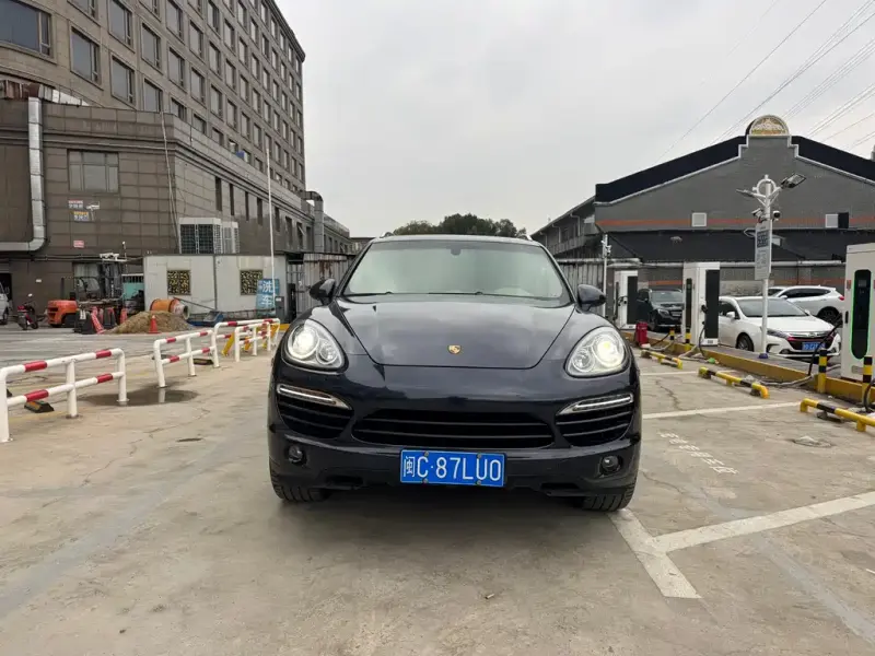 Porsche Cayenne, 2013