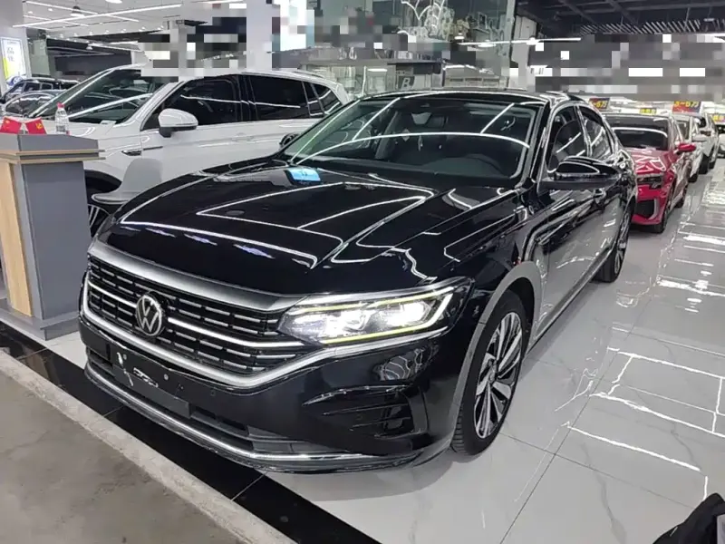 Volkswagen Passat, 2022