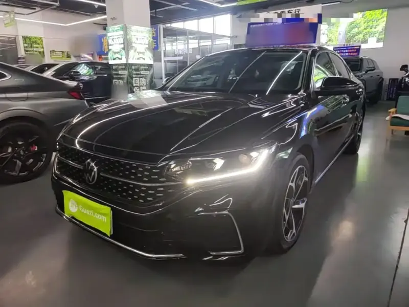 Volkswagen Passat, 2023