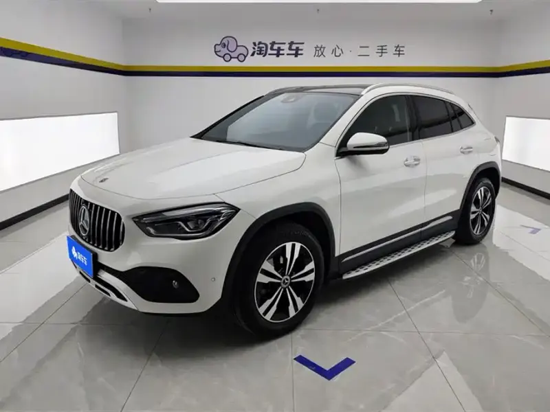 Mercedes-Benz GLA, 2022