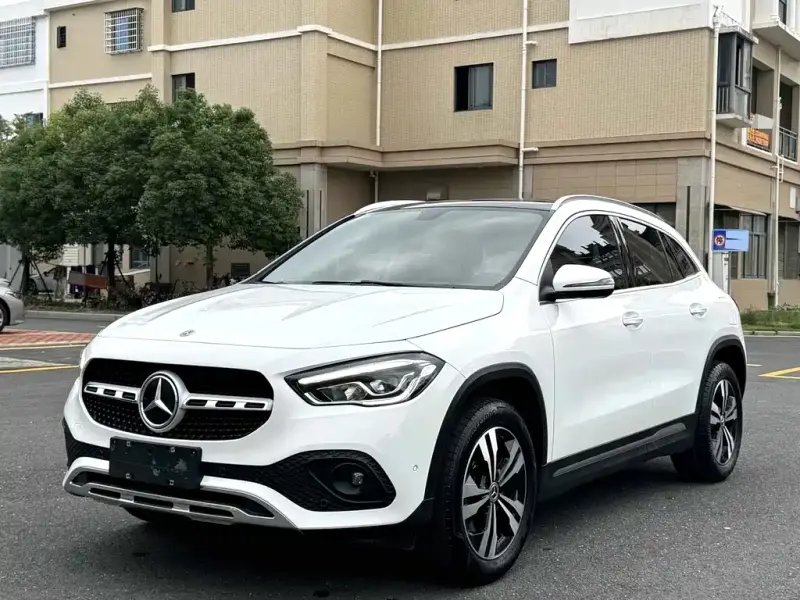 Mercedes-Benz GLA, 2021
