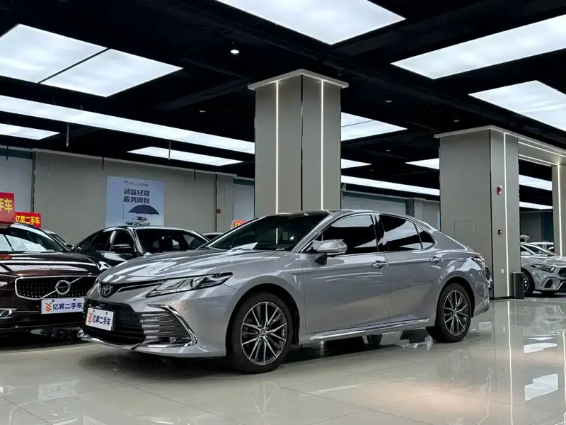 Toyota Camry, 2024