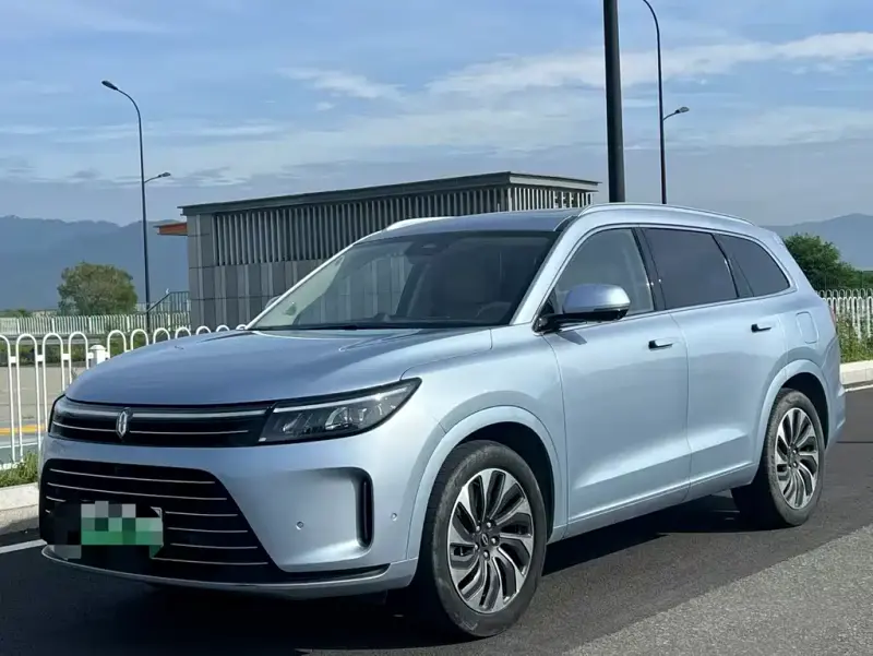 AITO M7, 2023