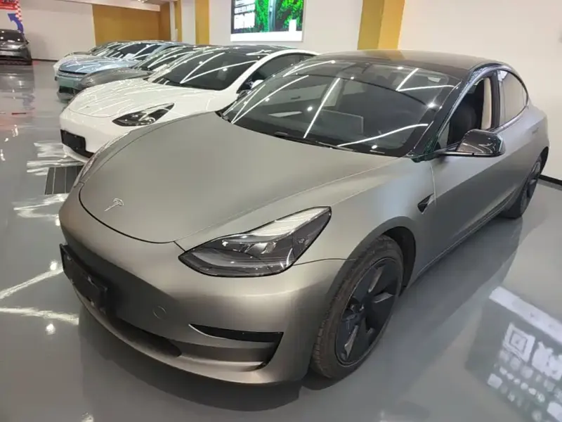 Tesla Model 3, 2022