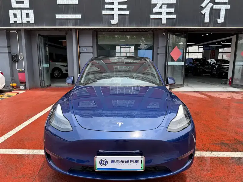 Tesla Model Y, 2022
