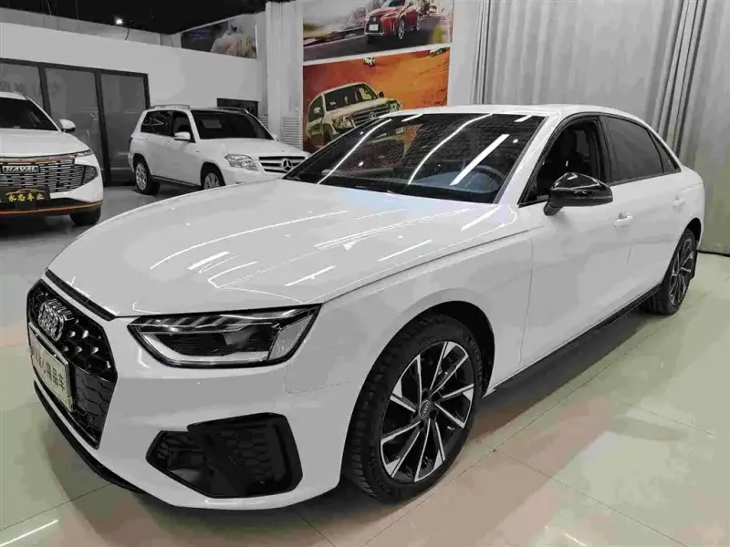 Audi A4L, 2023