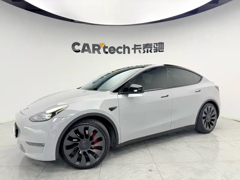 Tesla Model Y, 2023