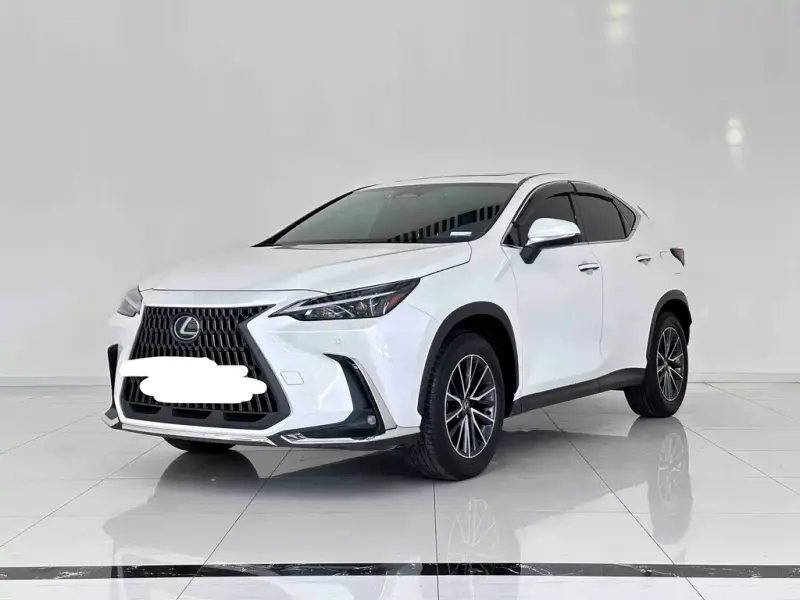 Lexus NX, 2024