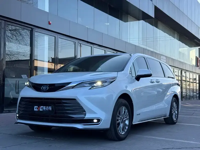 Toyota Sienna, 2022