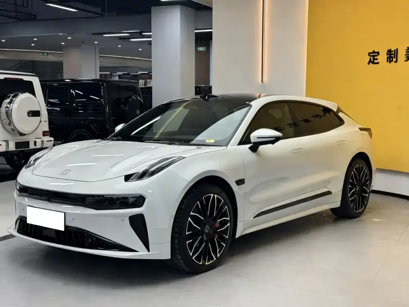 Zeekr 001, 2025