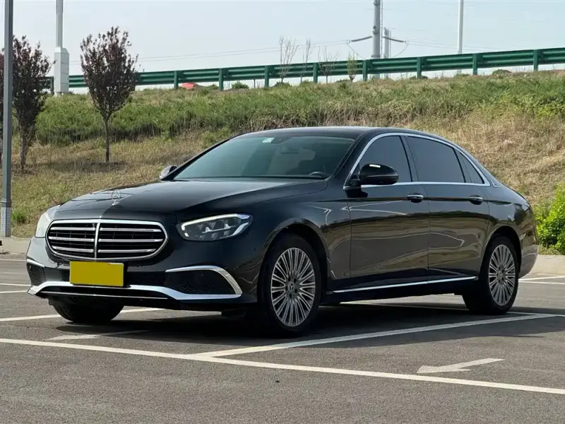 Mercedes-Benz E-Class, 2022