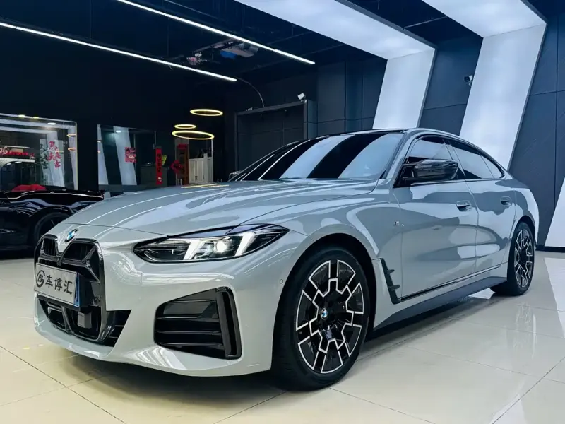 BMW 4 Series, 2025