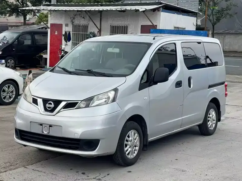 Nissan NV200, 2015