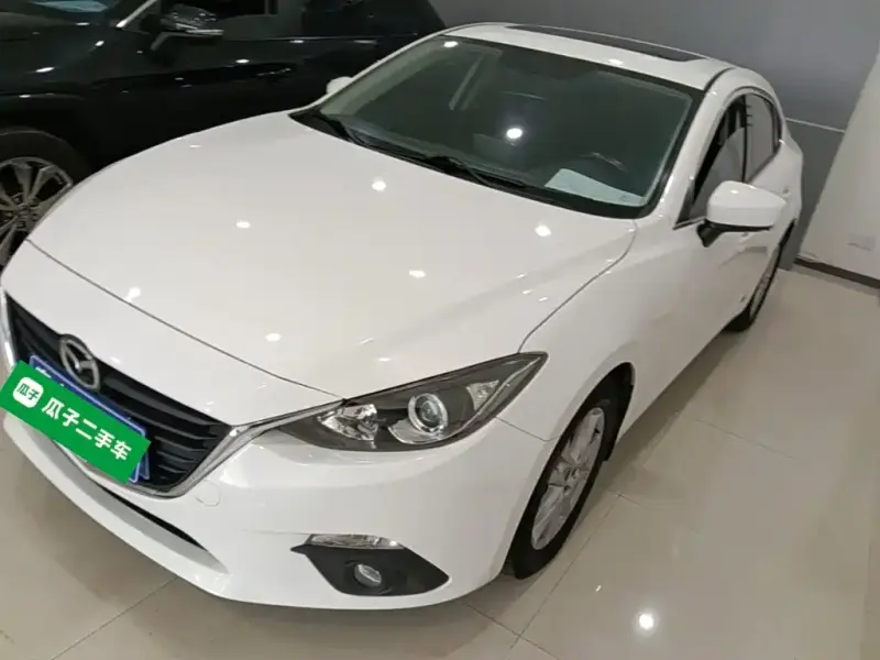 Mazda 3 Axela, 2016