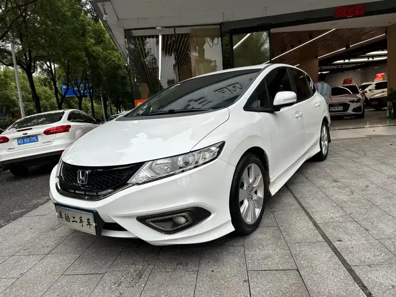 Honda Jade, 2015