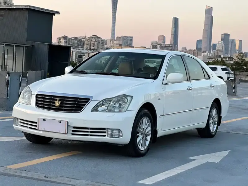 Toyota Crown, 2008
