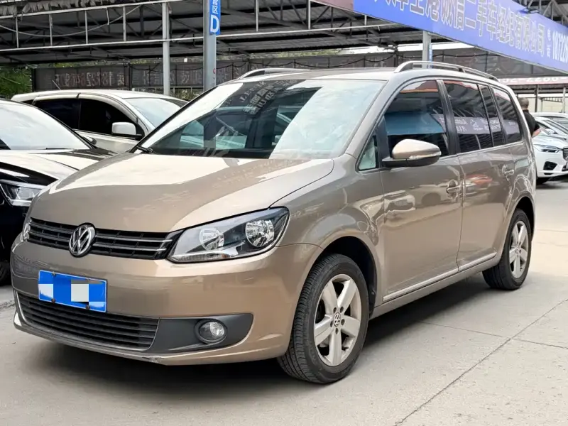 Volkswagen Touran, 2015