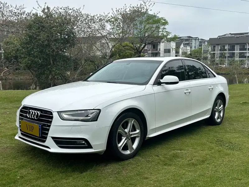 Audi A4L, 2015