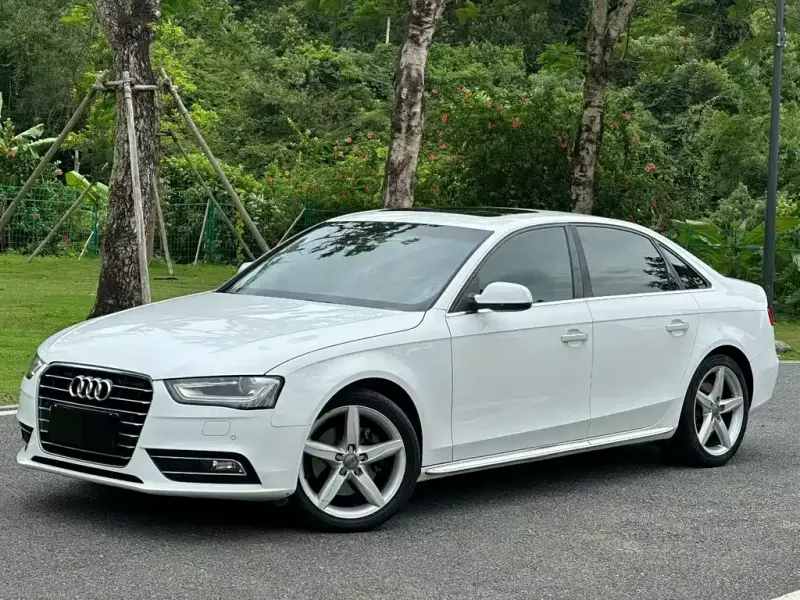 Audi A4L, 2015
