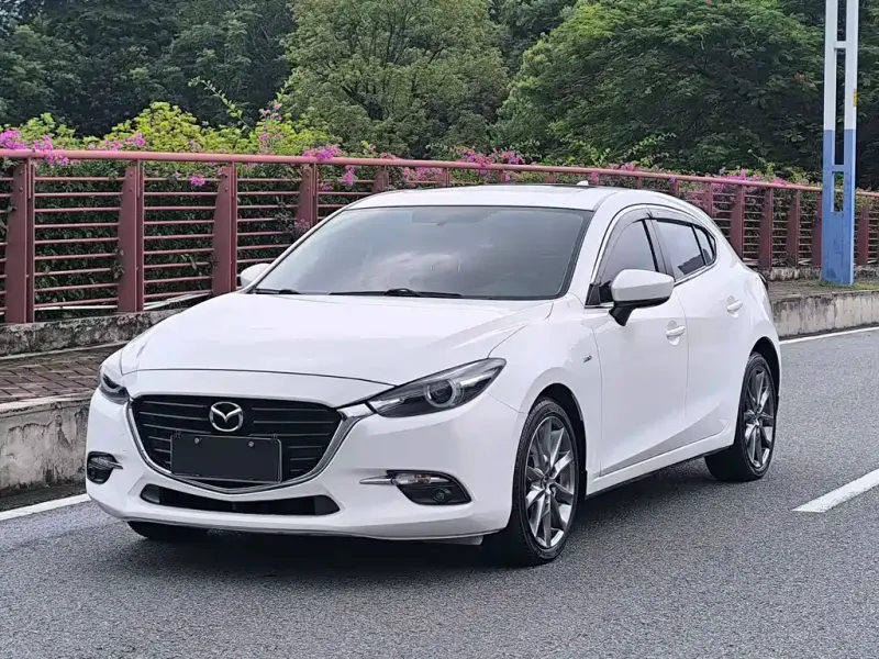 Mazda 3 Axela, 2018