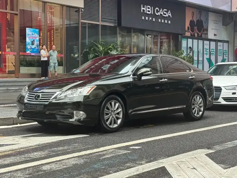 Lexus ES, 2009