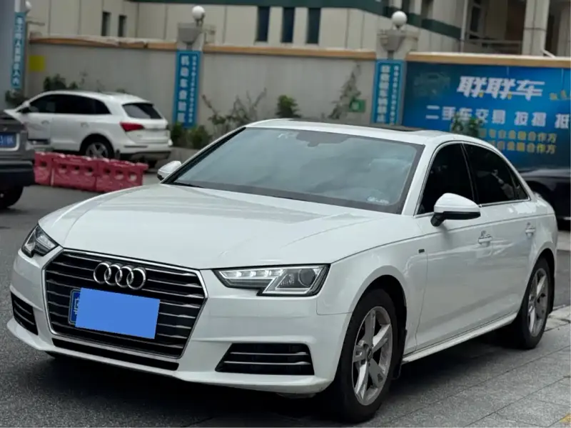 Audi A4L, 2019