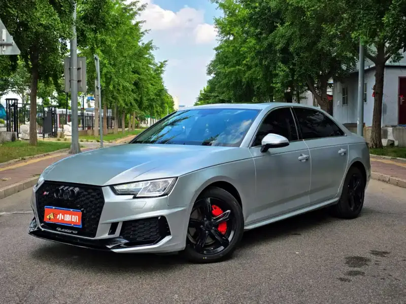 Audi A4L, 2017