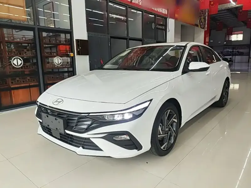 Hyundai Elantra, 2026