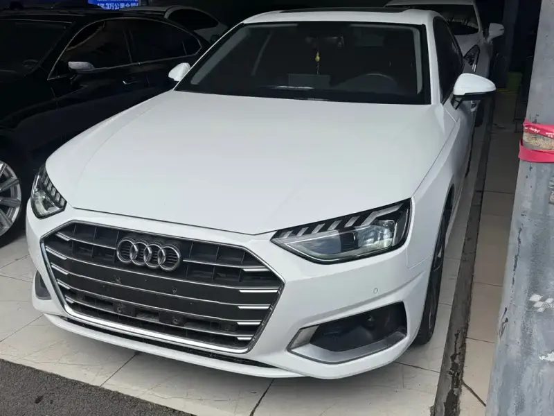 Audi A4L, 2021