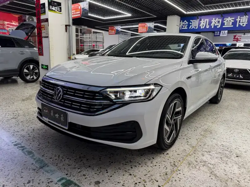 Volkswagen Sagitar, 2022