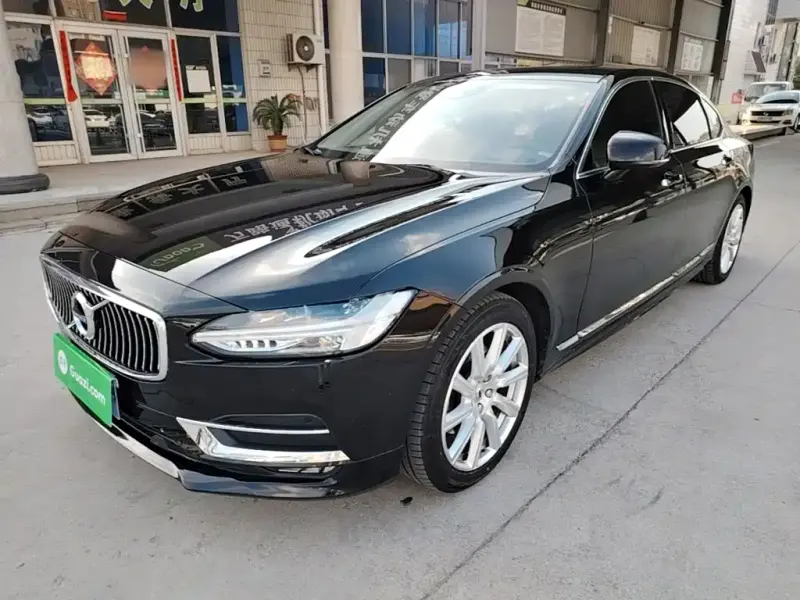 Volvo S90, 2020