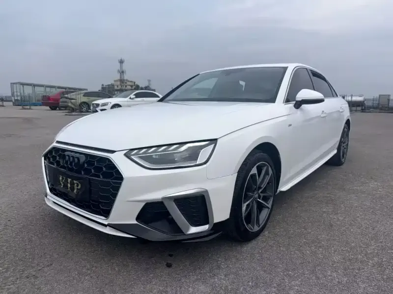 Audi A4L, 2023