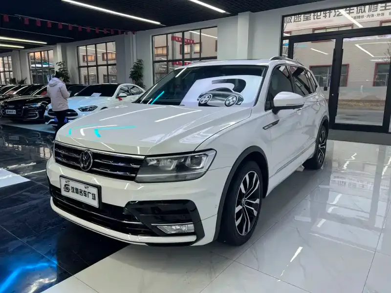 Volkswagen Tiguan L, 2021