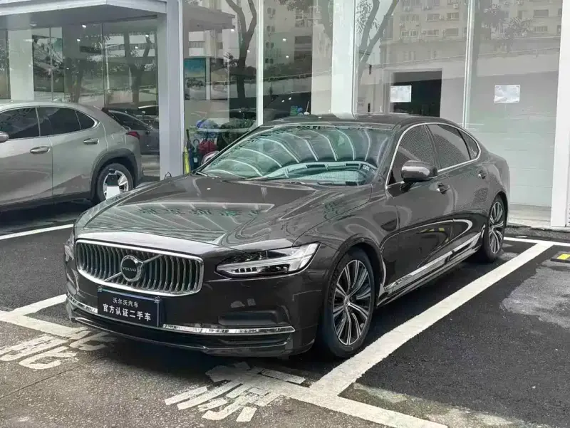 Volvo S90, 2022