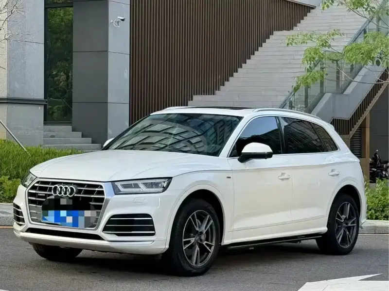 Audi Q5L, 2021