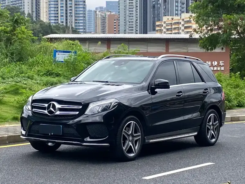 Mercedes-Benz GLE( ), 2016