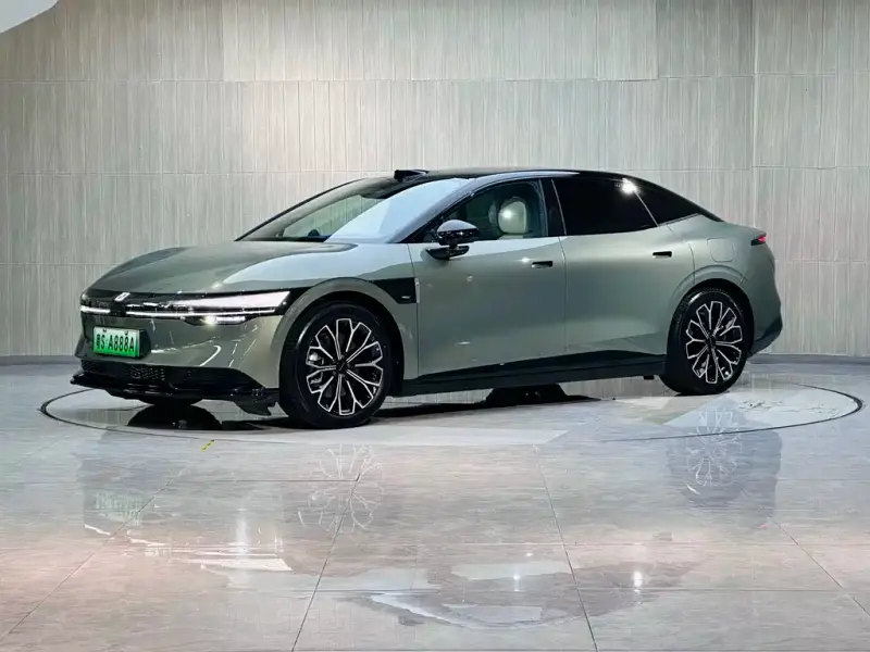 Zeekr 007, 2024
