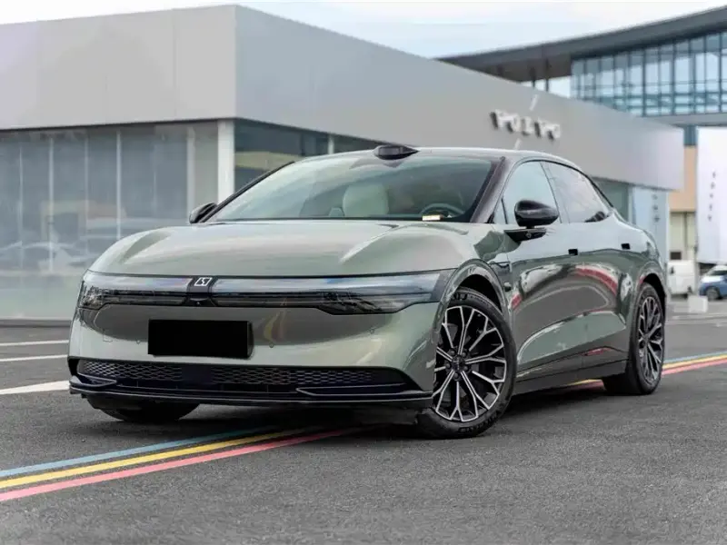 Zeekr 007, 2024