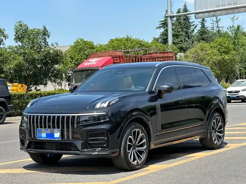 Lynk & Co 09, 2025