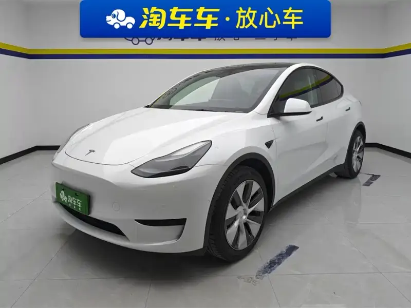 Tesla Model Y, 2022