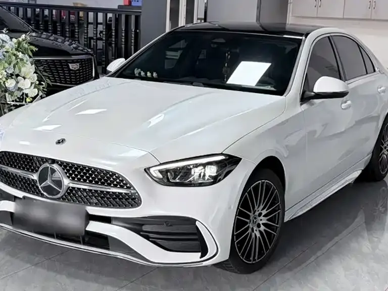 Mercedes-Benz C-Class, 2025