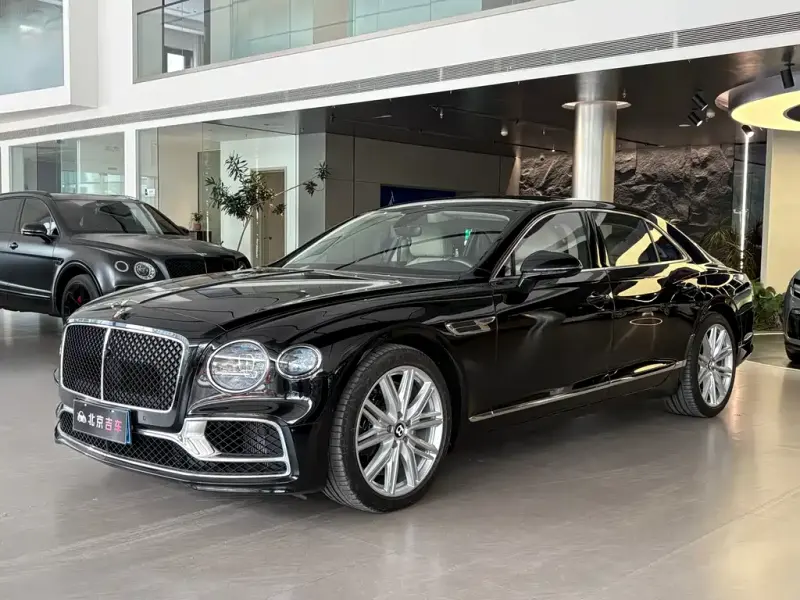 Bentley Flying Spur, 2024