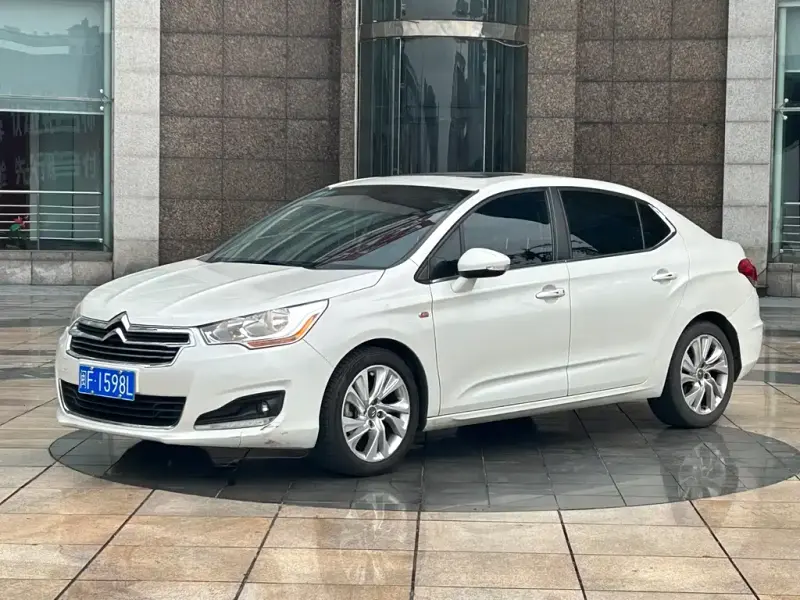 Citroen C4L, 2015