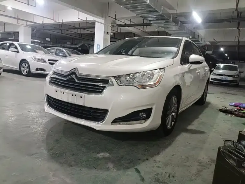 Citroen C4L, 2015