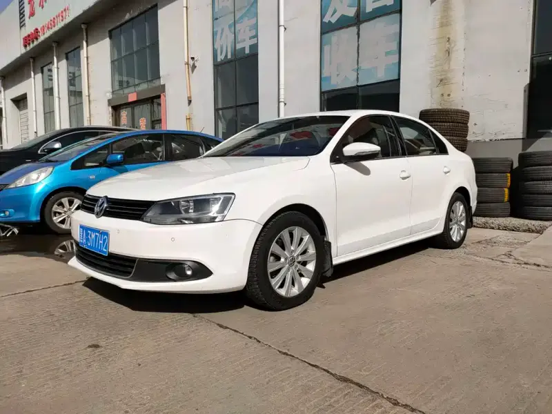 Volkswagen Sagitar, 2014
