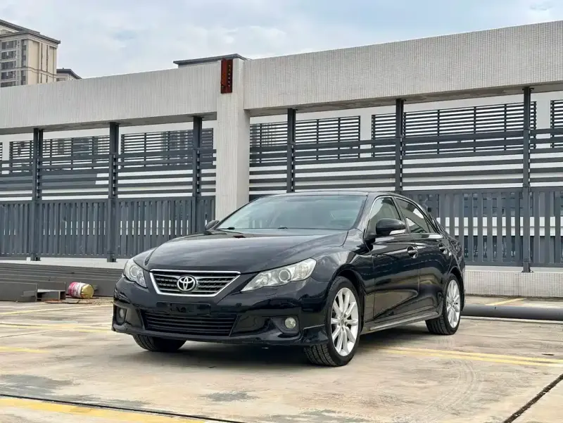 Toyota Reiz, 2011