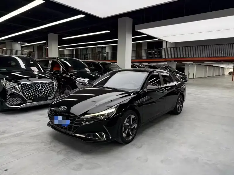 Hyundai Elantra, 2023
