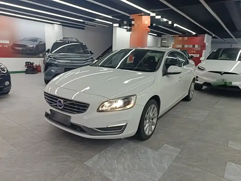 Volvo S60, 2014