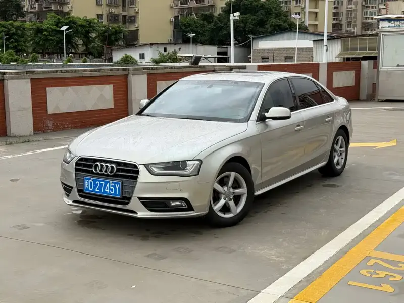 Audi A4L, 2015