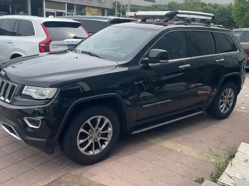 Jeep Grand Cherokee (Import), 2015